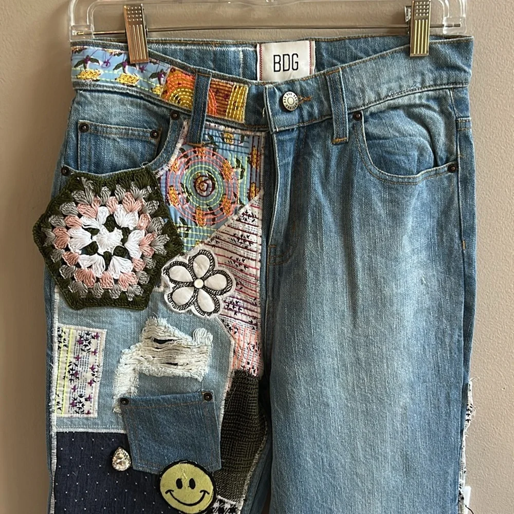 BDG High Waisted Flare Jeans Boho Hippie Crochet Embroidered Size 26